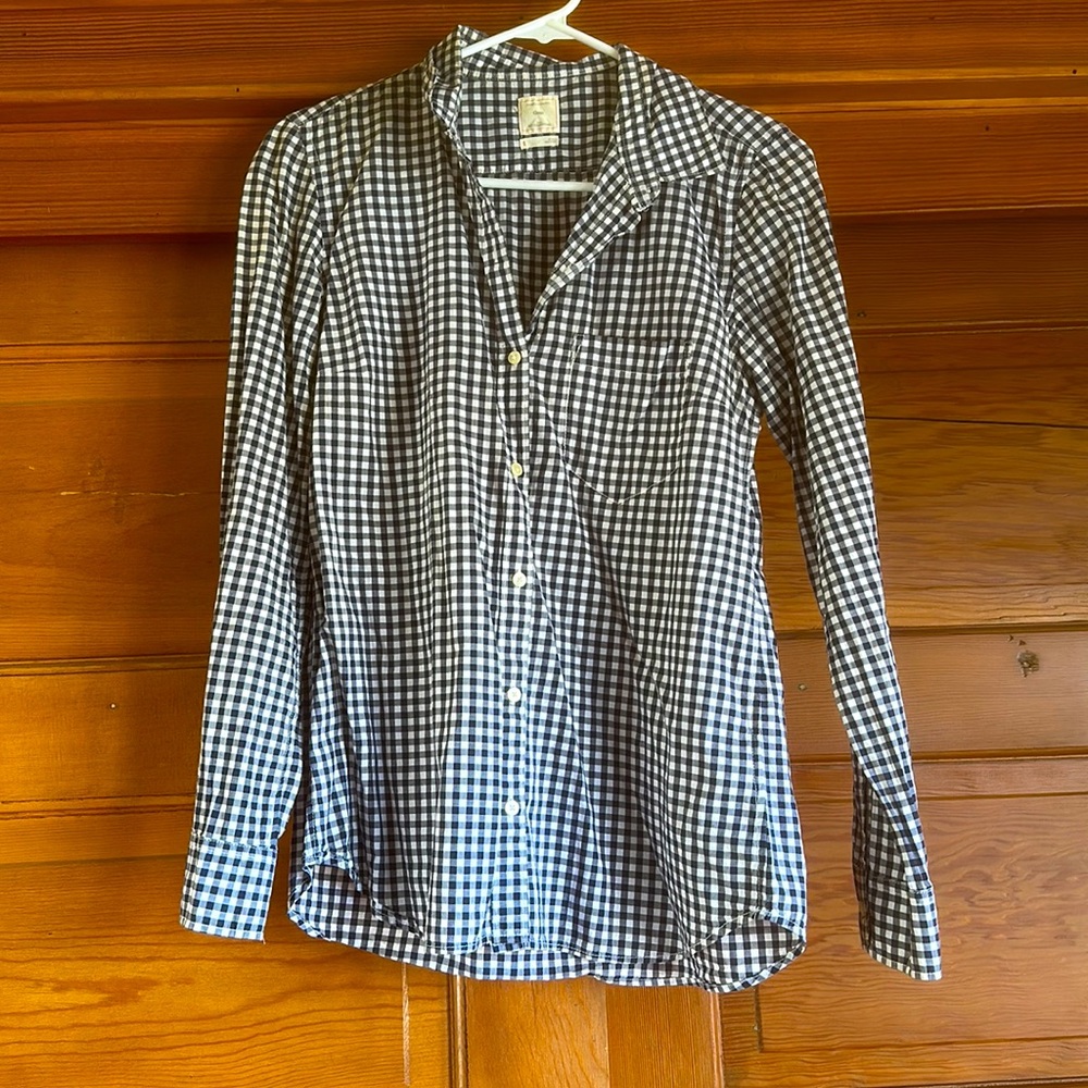 GAP the Fitted Boyfriend Button Down